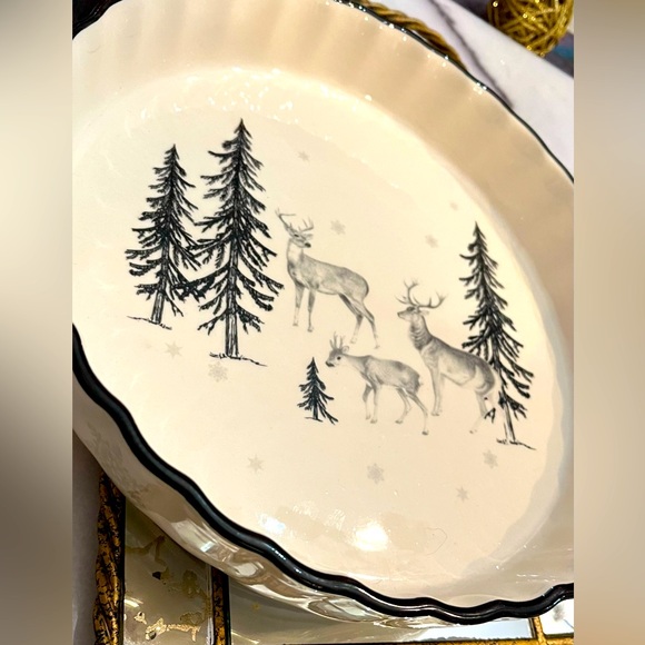 Grace Bake Shop Reindeer & Pine Tree Snowflake Scene Baking Dish Pie/Quiche NEW - Picture 7 of 9